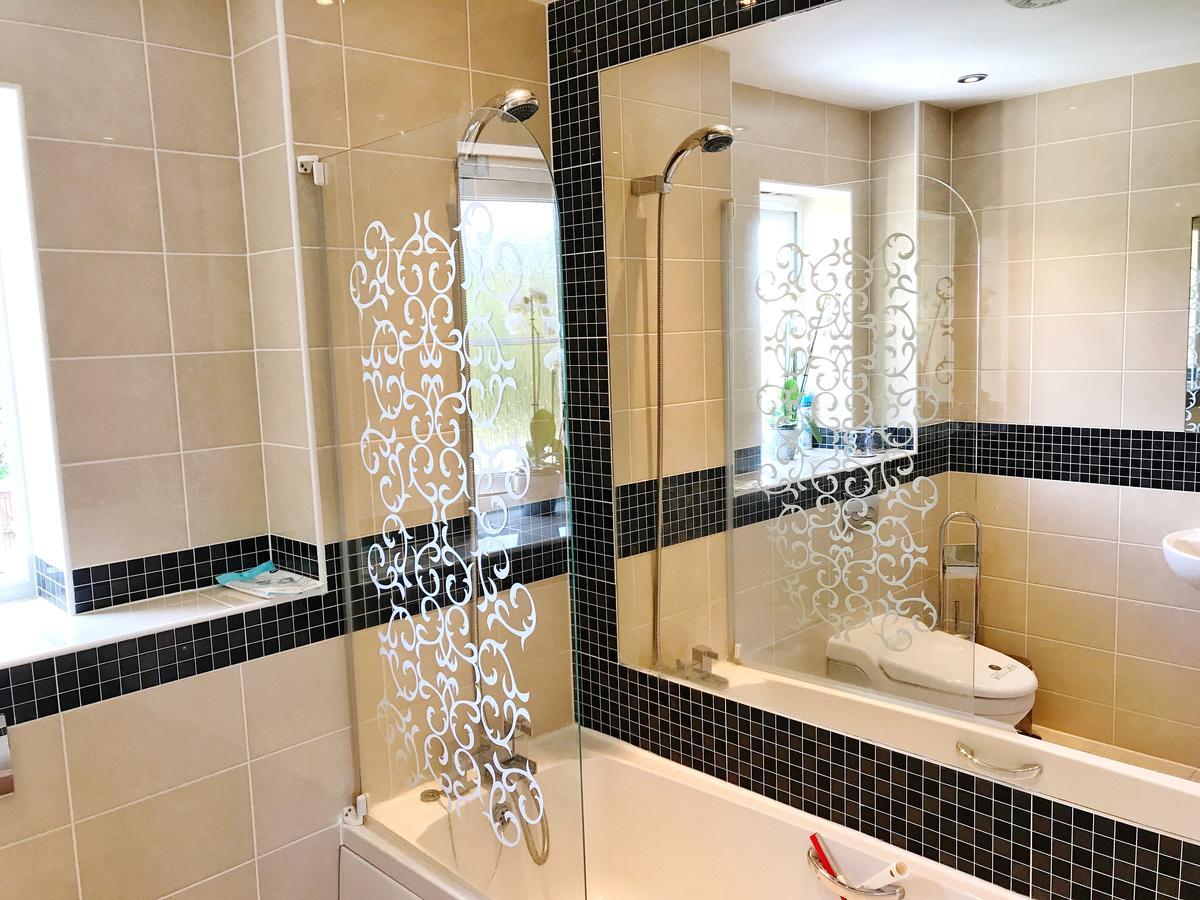 Bed and Breakfast Moon House Уитни Экстерьер фото